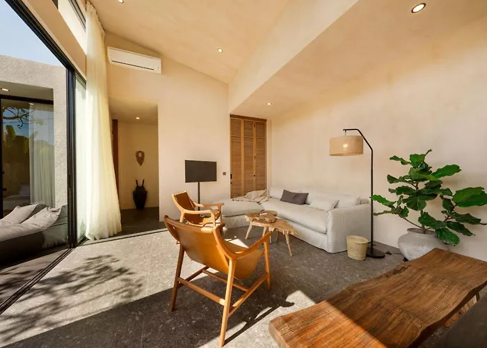 Sunset Serenity 2br Sunset & Gateway Villa *